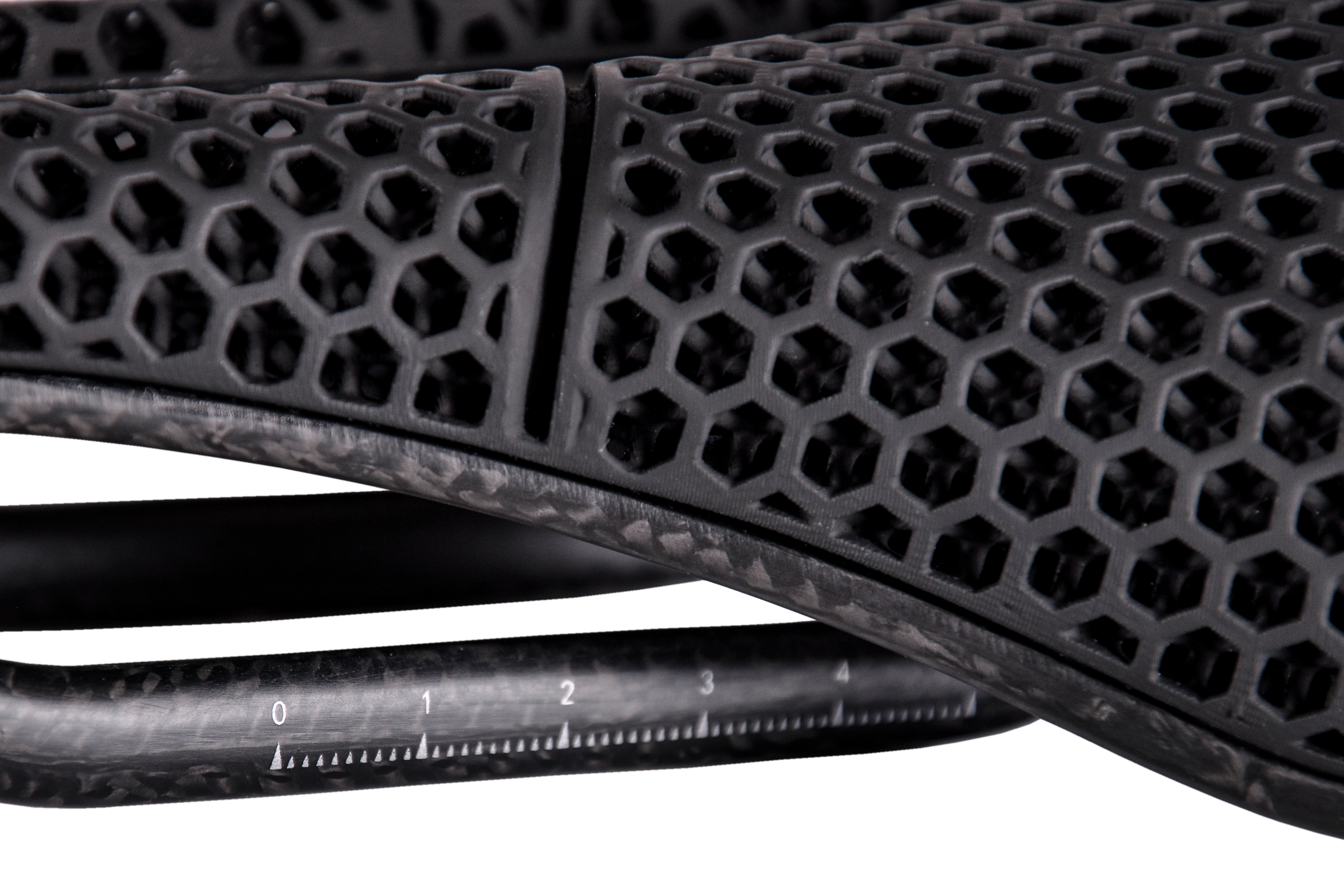 ax-lightness Leaf 3D Carbon